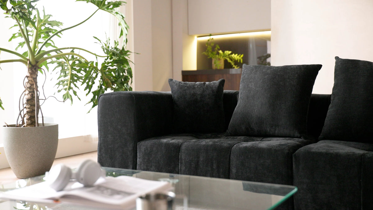 SF127 sofa: room scene
