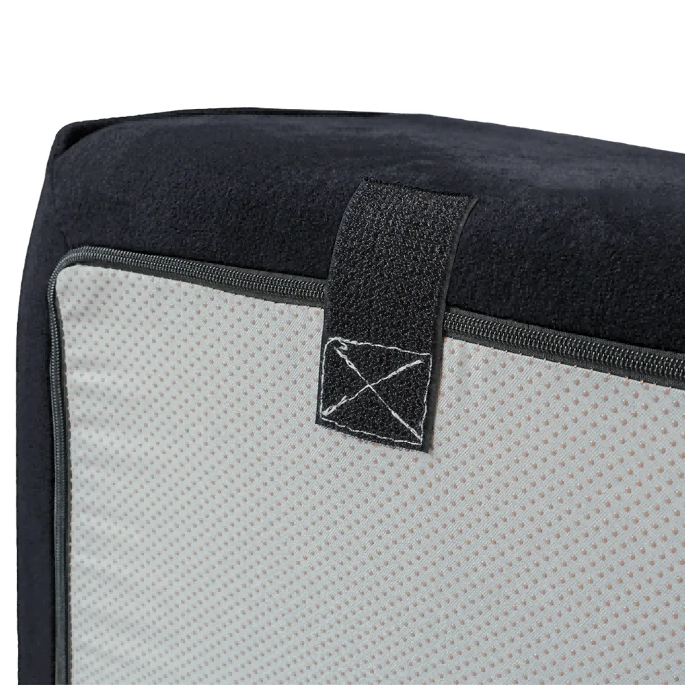 http://Details%20Of%20Urban%20Black%20Sofas%20(11)