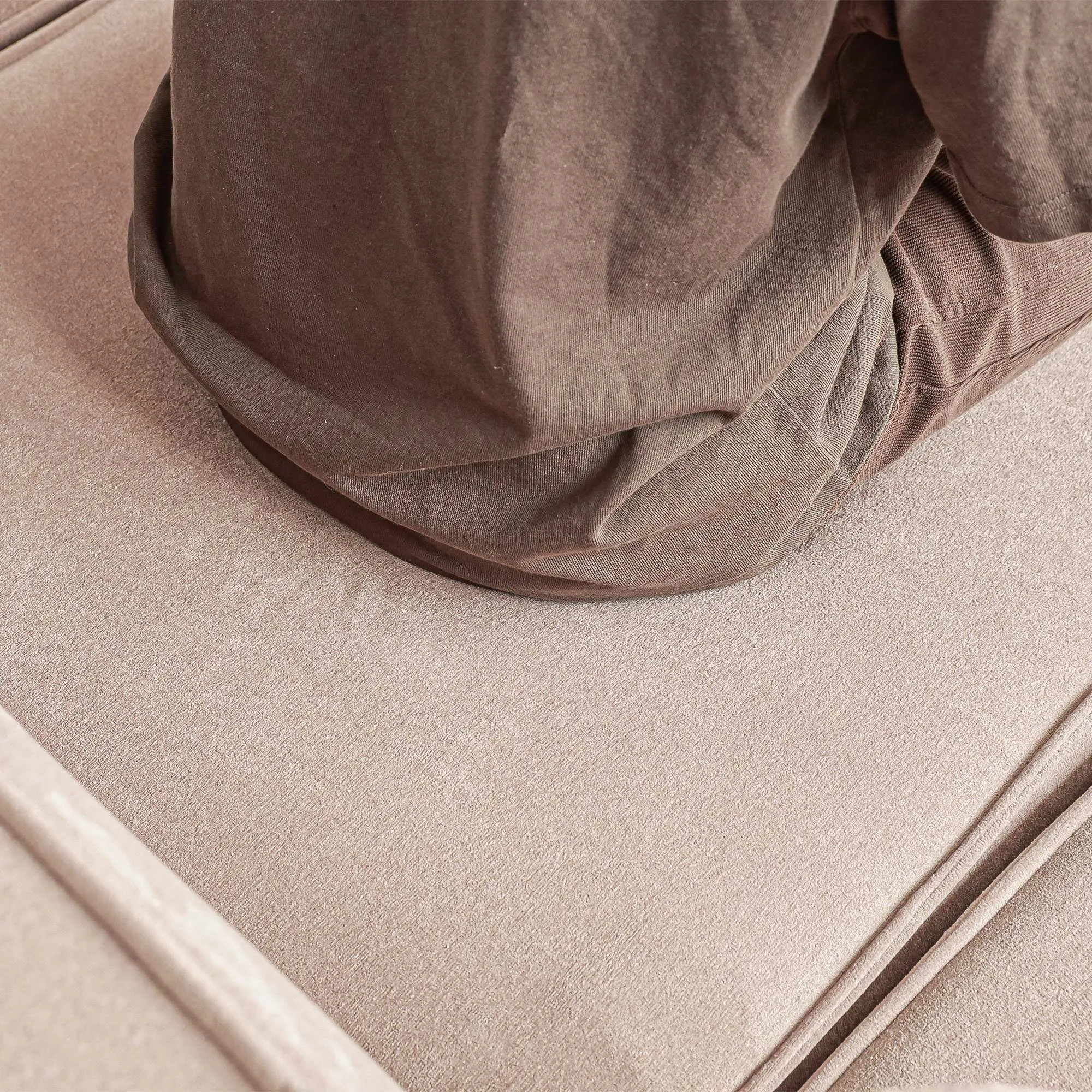 http://Details%20Of%20Urban%20Brown%20Sofas%20(6)