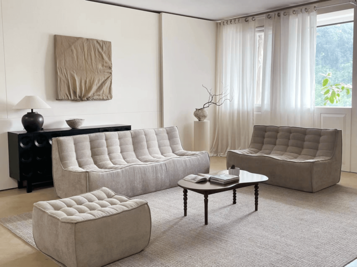 tessera sofa in showroom 2.0