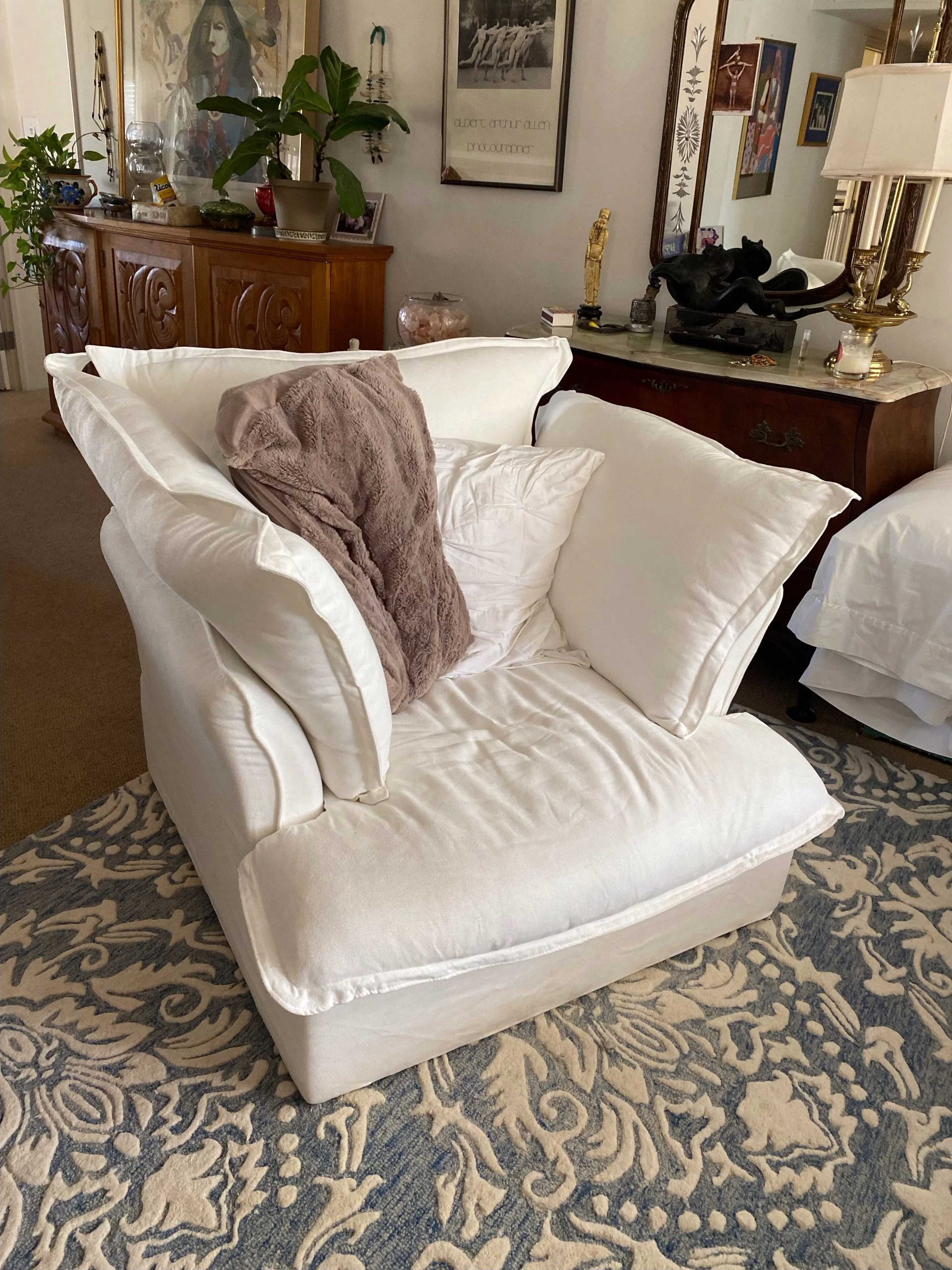 How to Clean Your Linen Sofa So It Always Looks Brand New
