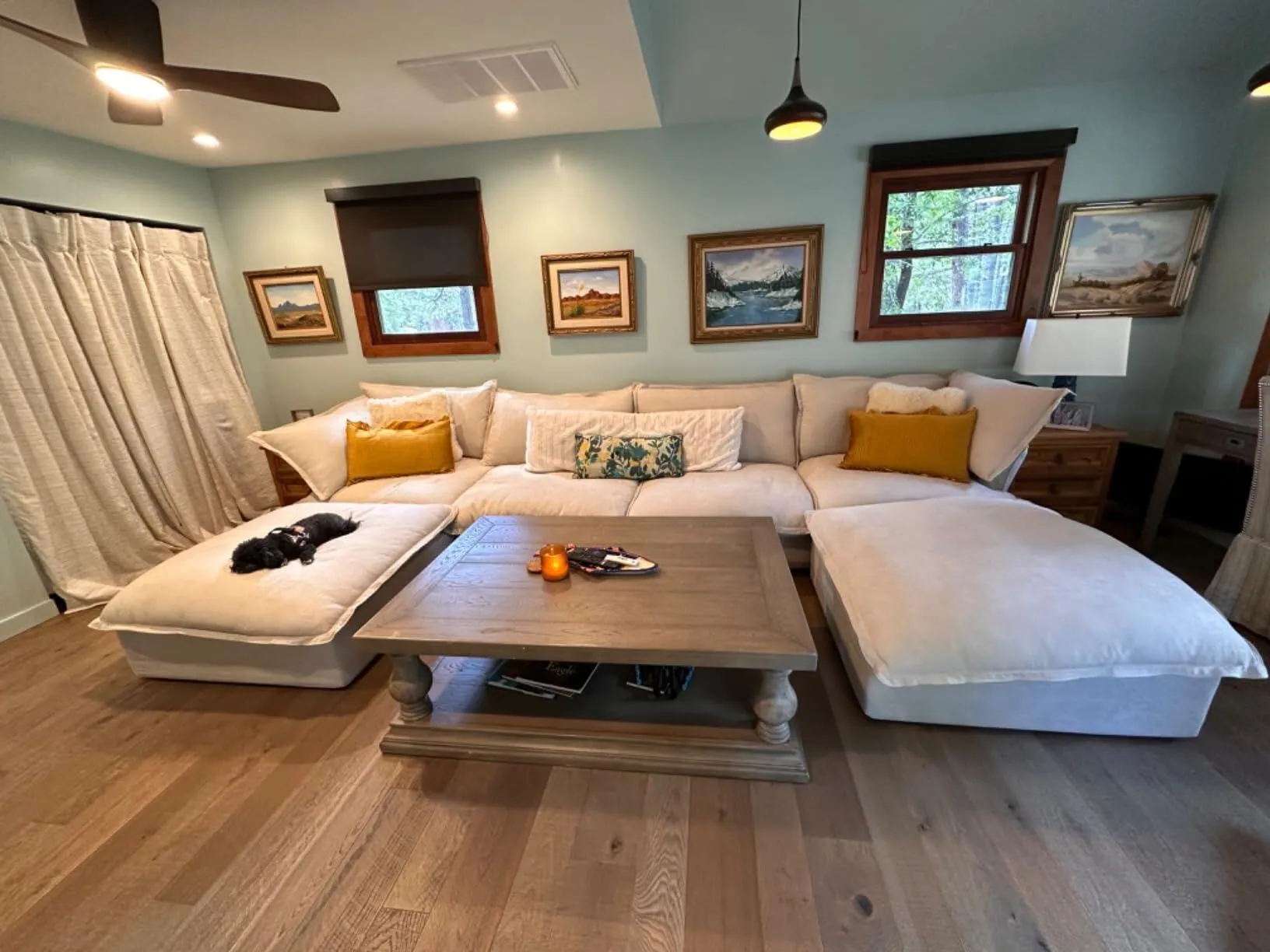 The Best Velvet Sofas: A Simple Guide to Luxury and Comfort