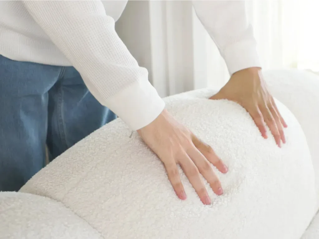 134 White Boneless Sofa(4)