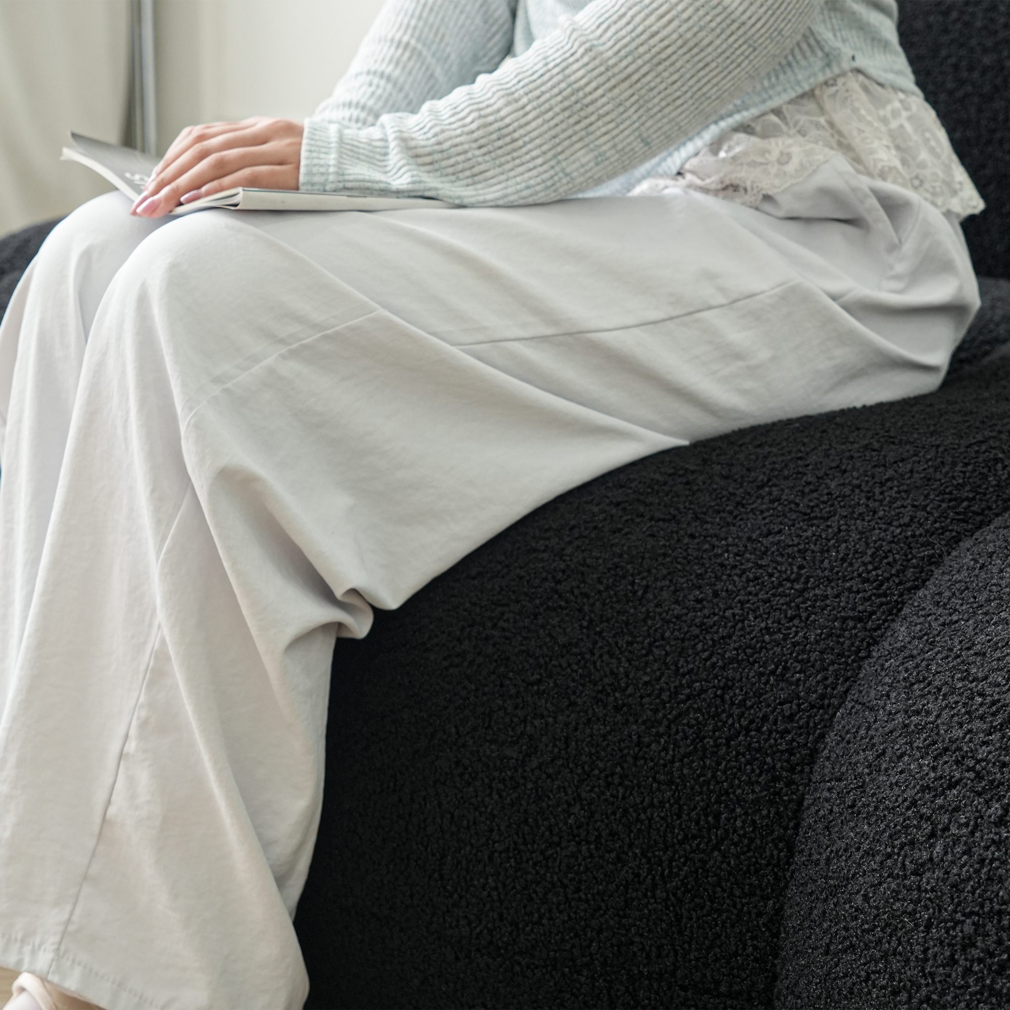 http://Bubble%20Curve%20Sofa%20134%20Black%20Sofa%20(14)