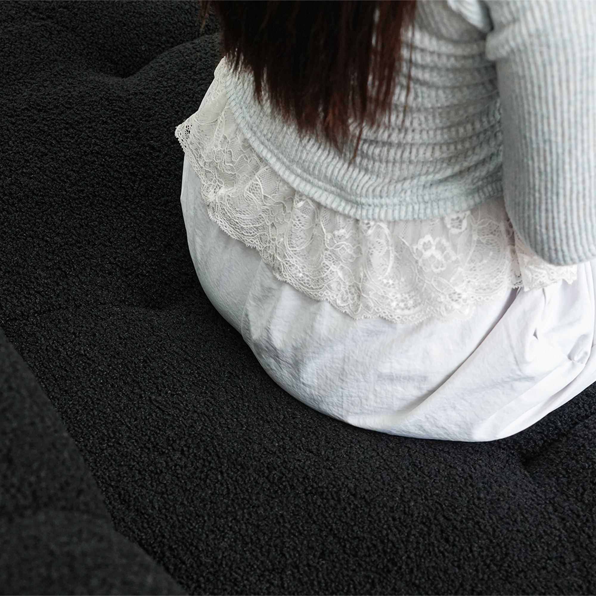 http://Bubble%20Curve%20Sofa%20134%20Black%20Sofa%20(15)