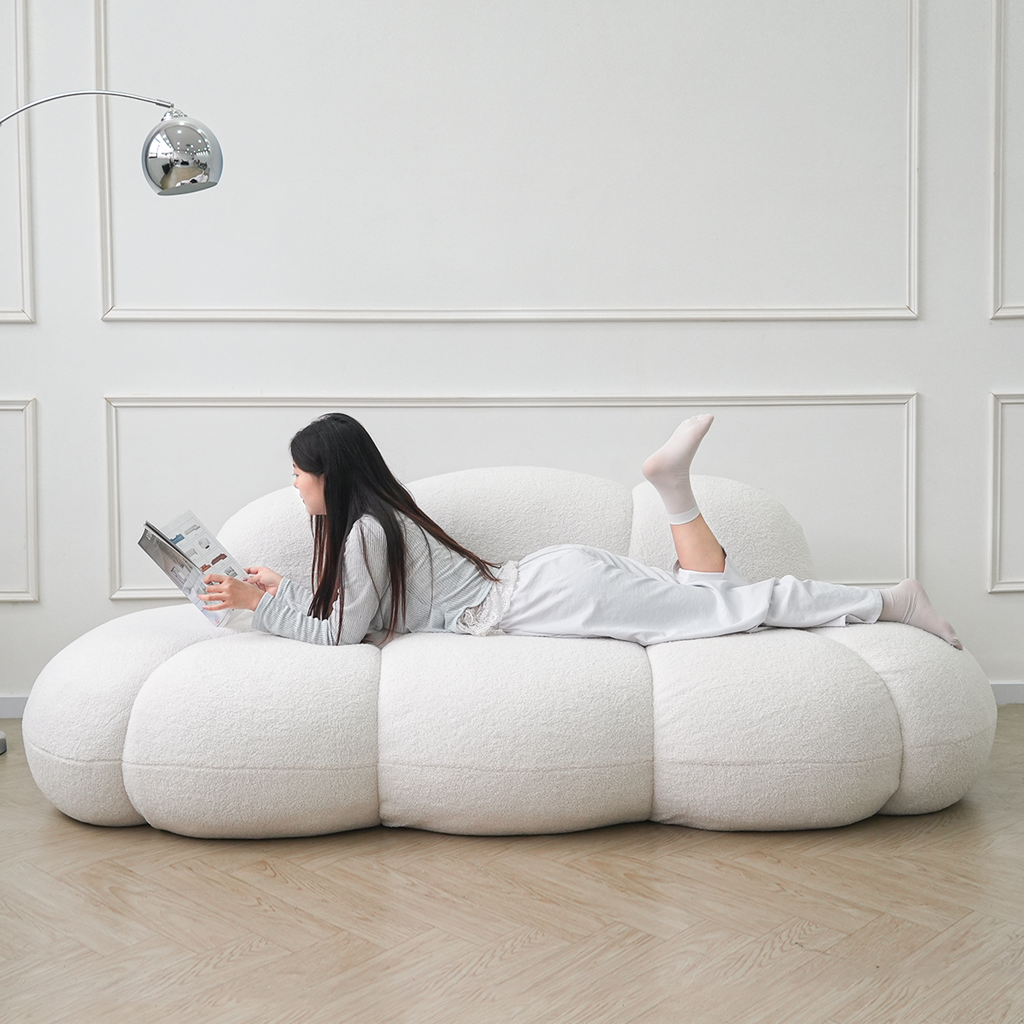http://Bubble%20Curve%20Sofa%20134%20White%20Sofa%20(11)