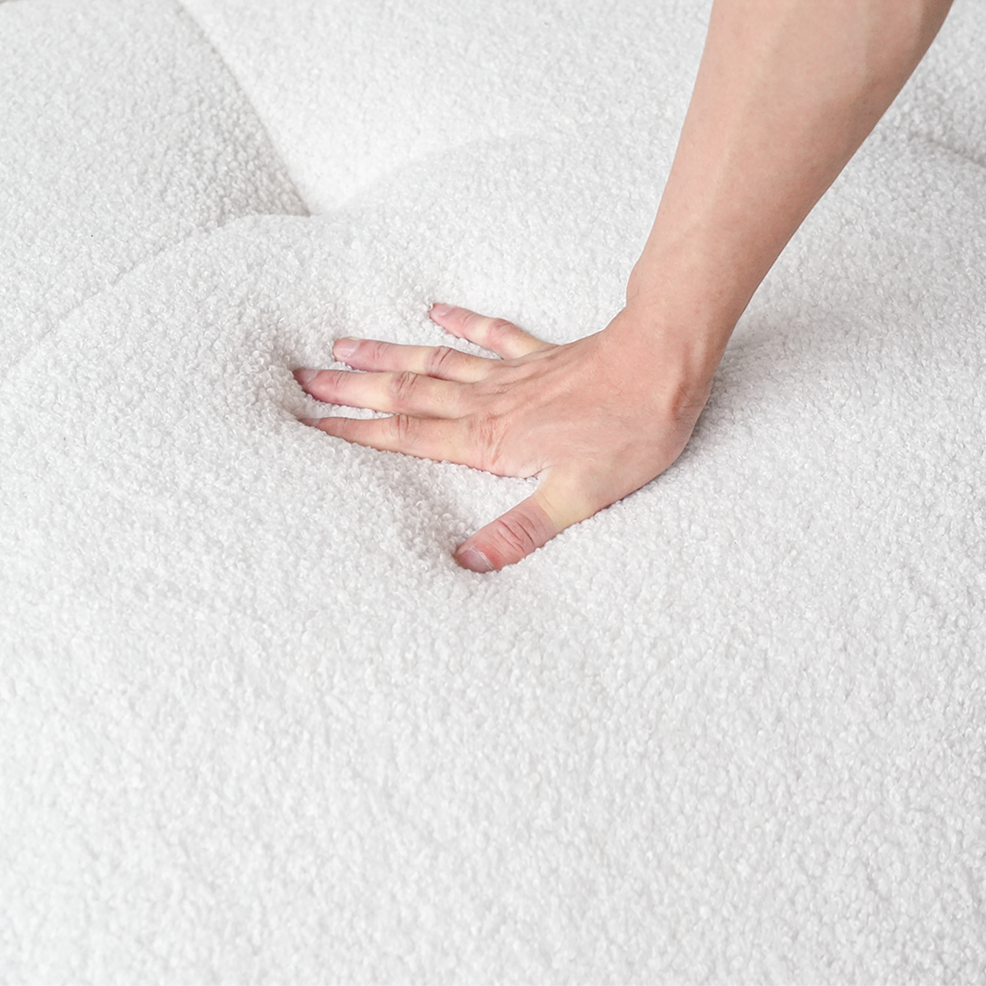 http://Bubble%20Curve%20Sofa%20134%20White%20Sofa%20(15)