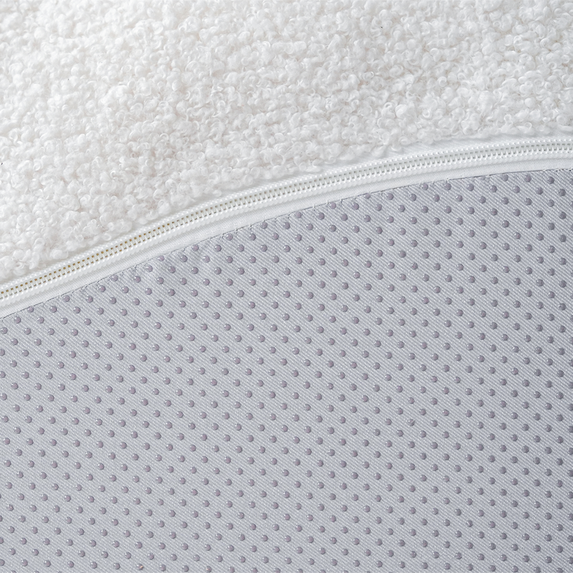 http://Bubble%20Curve%20Sofa%20134%20White%20Sofa%20(24)