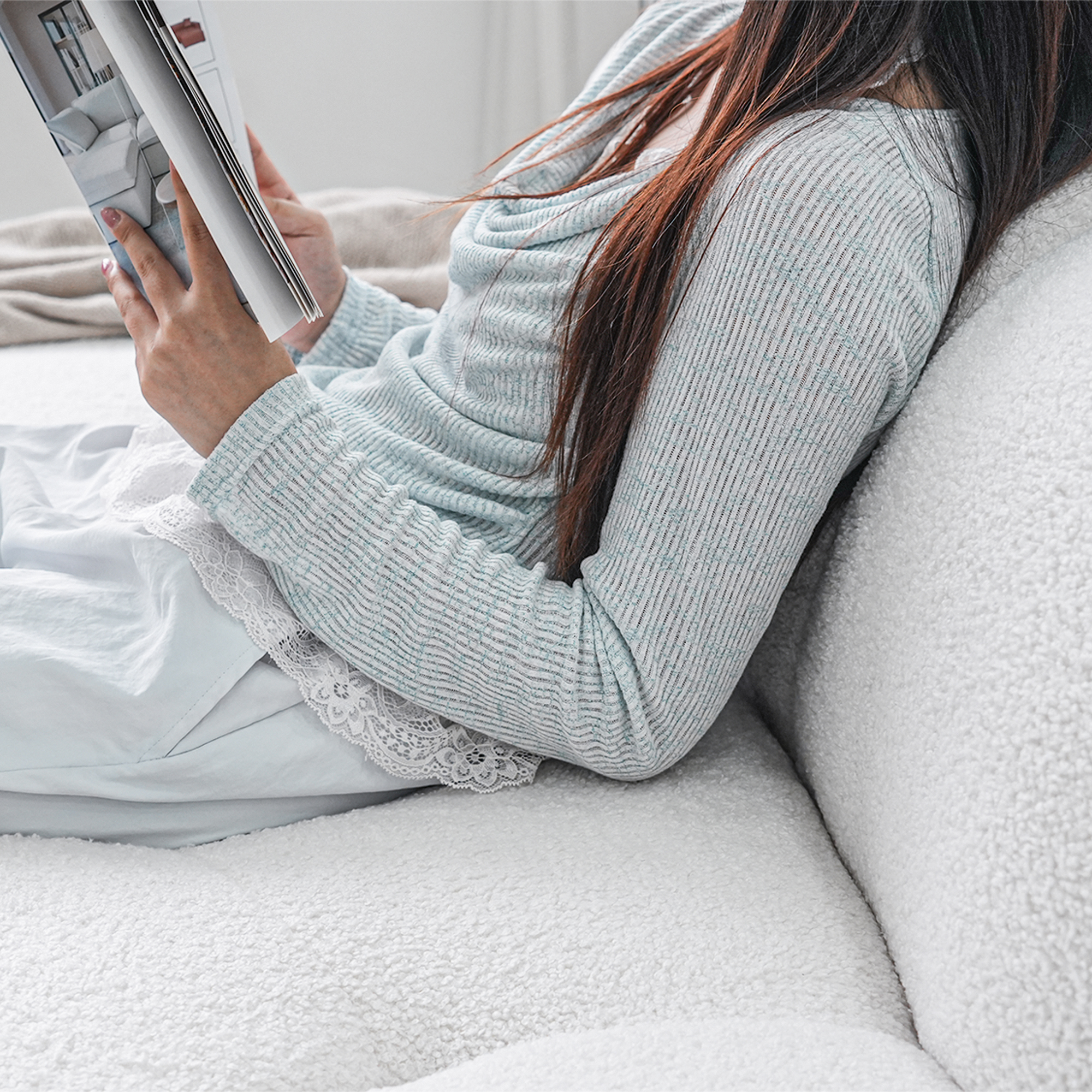 http://Bubble%20Curve%20Sofa%20134%20White%20Sofa%20(26)