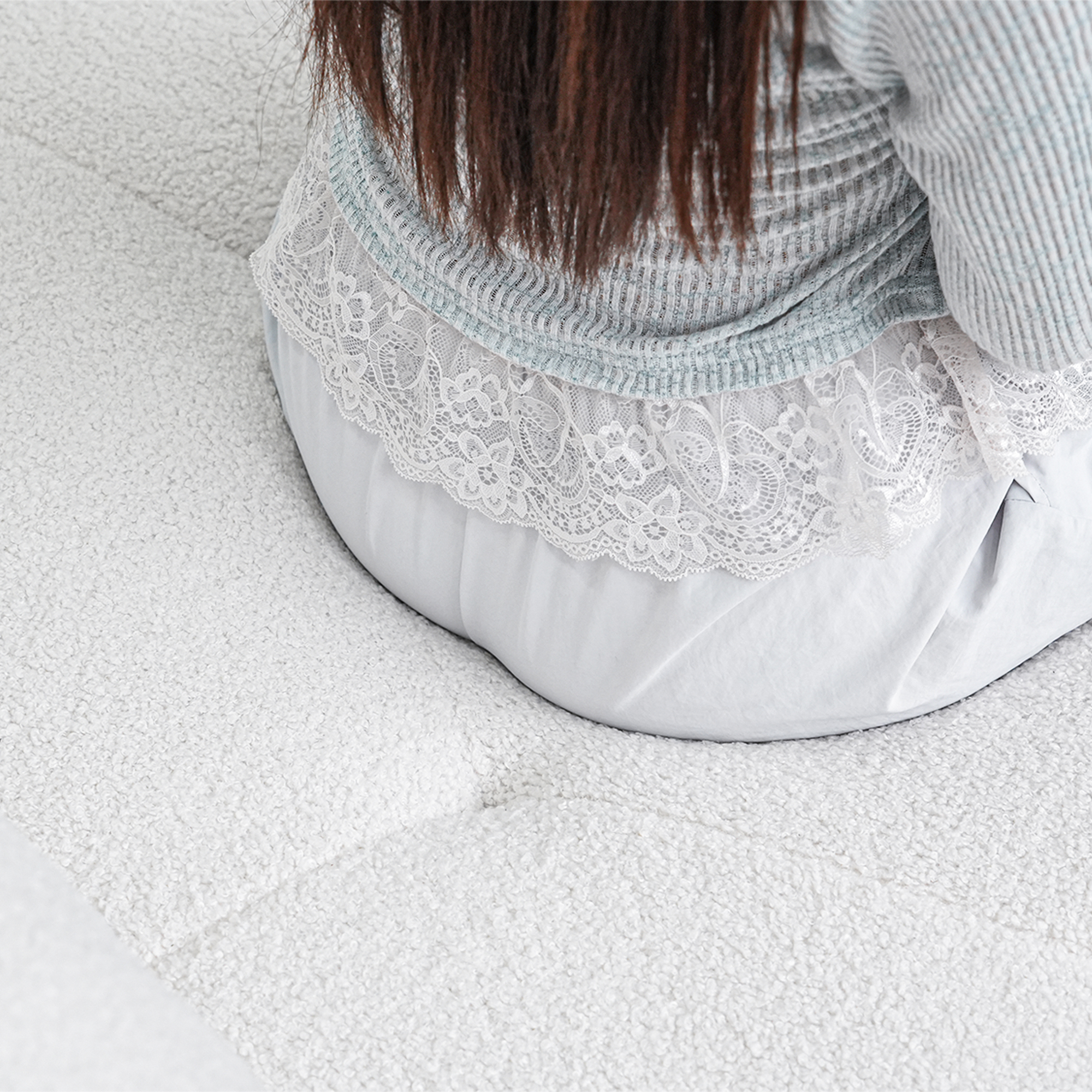 http://Bubble%20Curve%20Sofa%20134%20White%20Sofa%20(27)