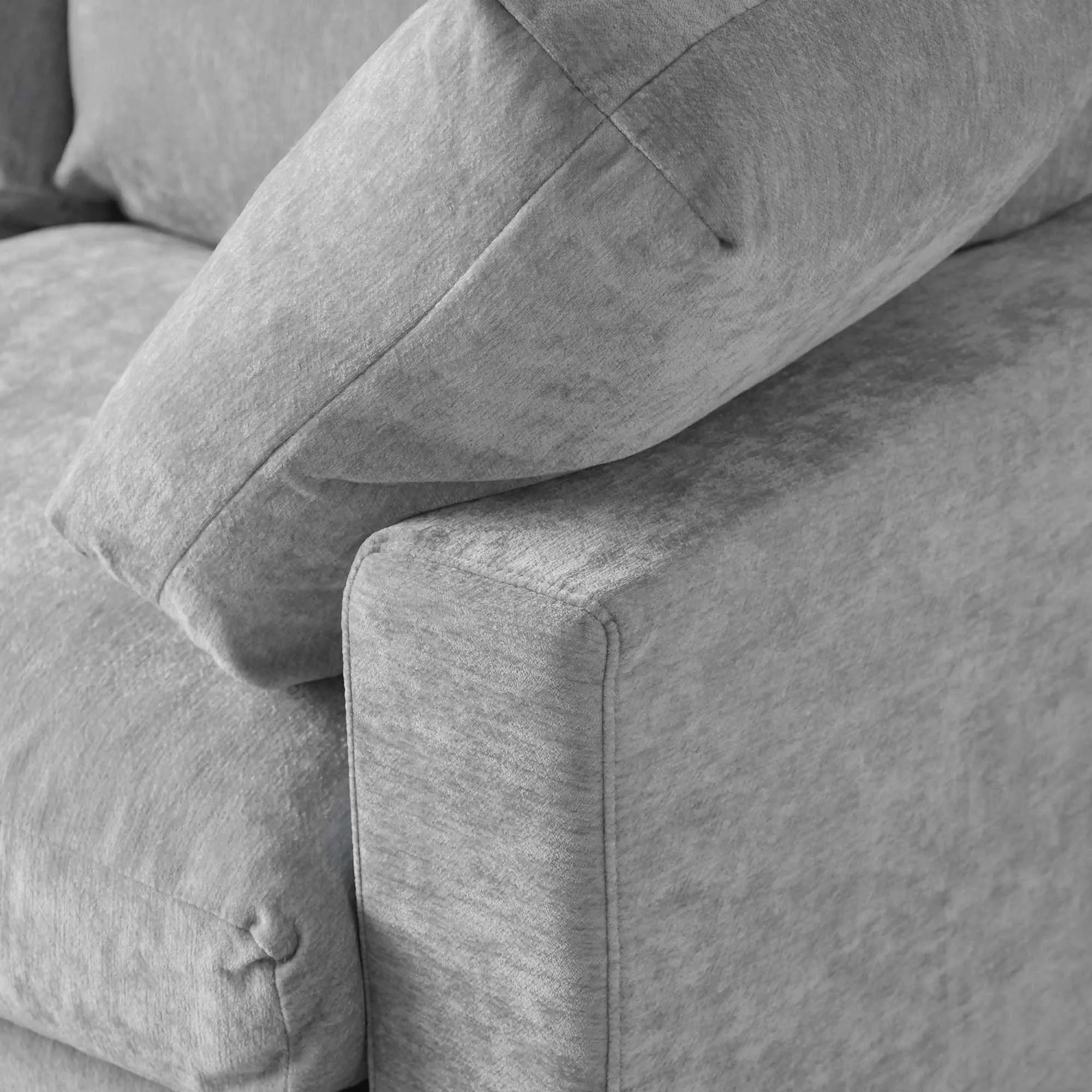 http://142%20Light%20Grey%20Sofa%20Cloud%20Sofa%20Sectional%20Details%20(5)