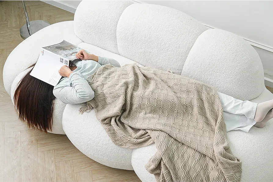 Bubble Curve Sofa as comfortable day bed configuration