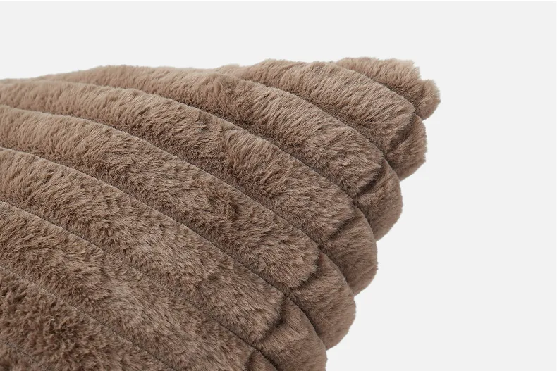 Caterpillar Pillow Chair removable and cleanable cover feature