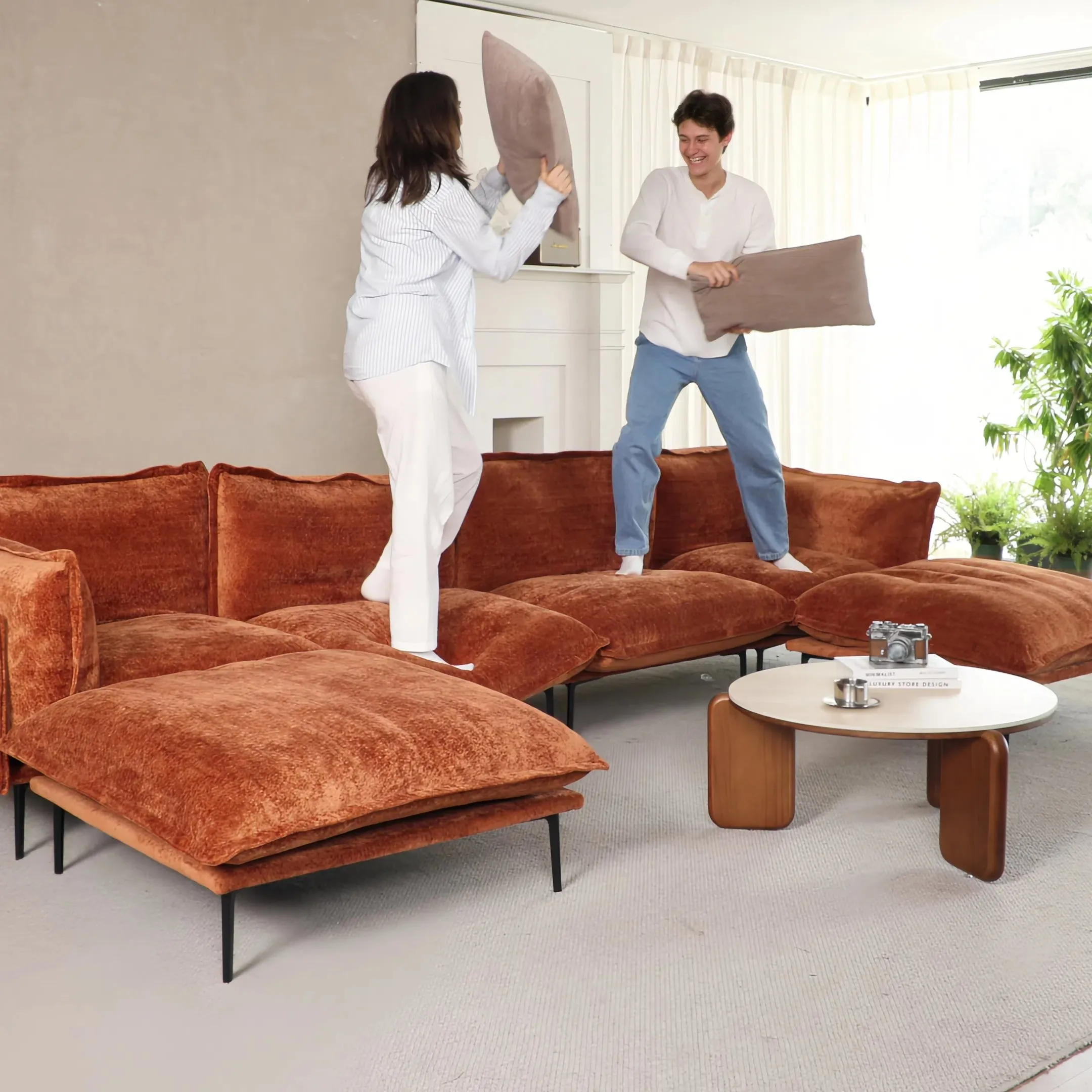 http://Urban%20Ark%20Modular%20Sofa%20Scene%2001