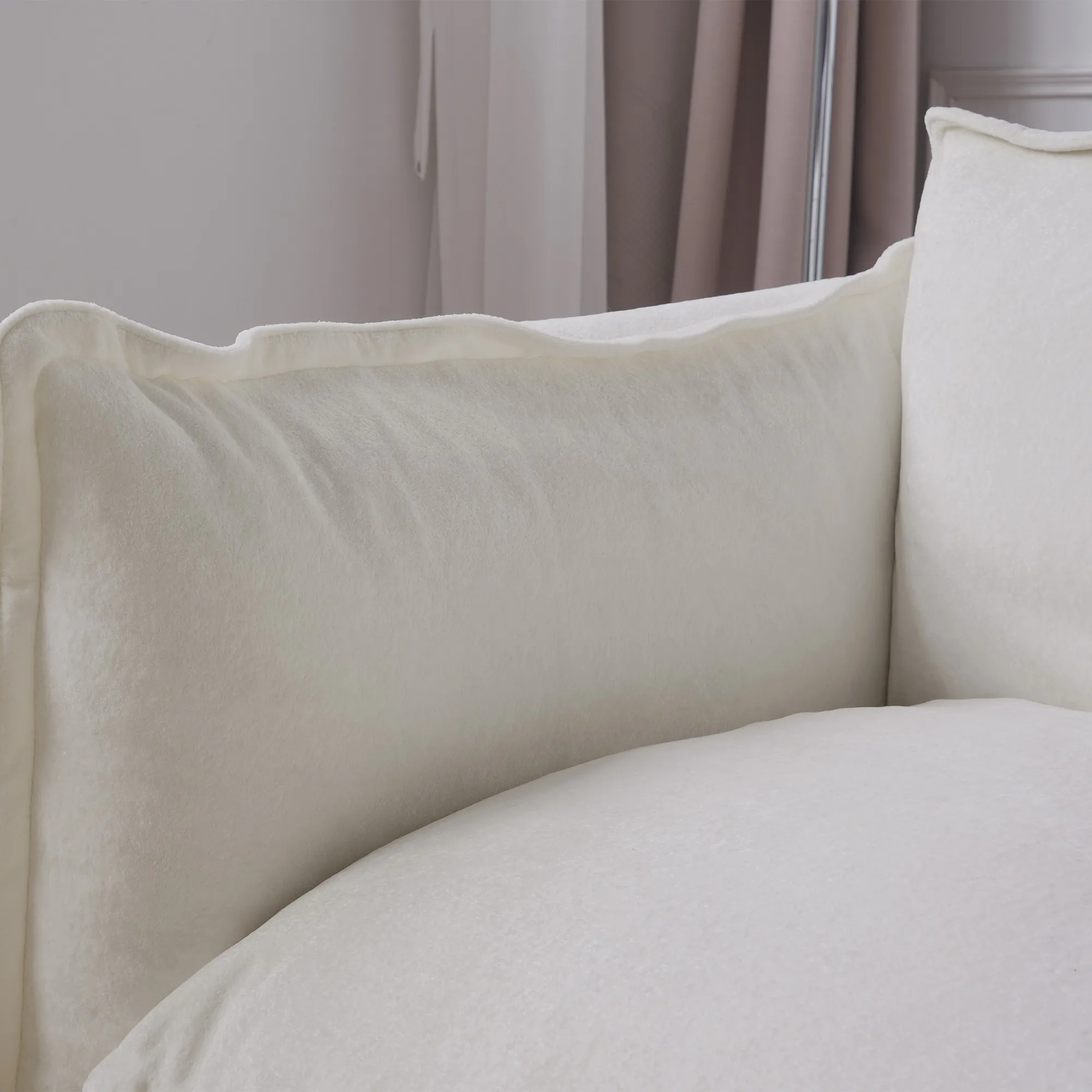 http://Urban%20Ark%20Modular%20White%20Sofa%20Details%20(11)