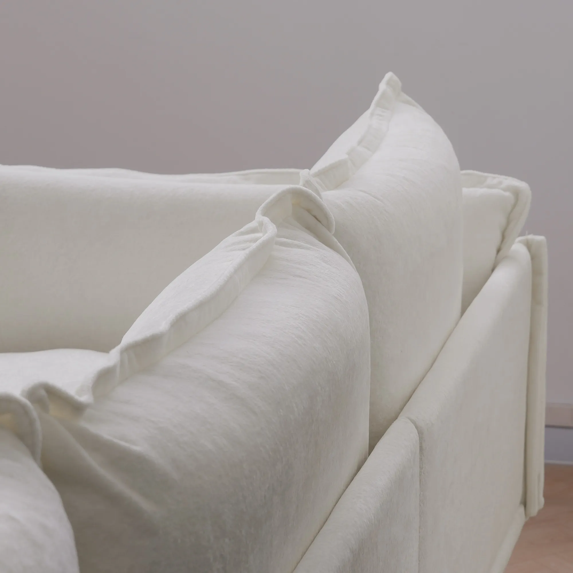 http://Urban%20Ark%20Modular%20White%20Sofa%20Details%20(12)