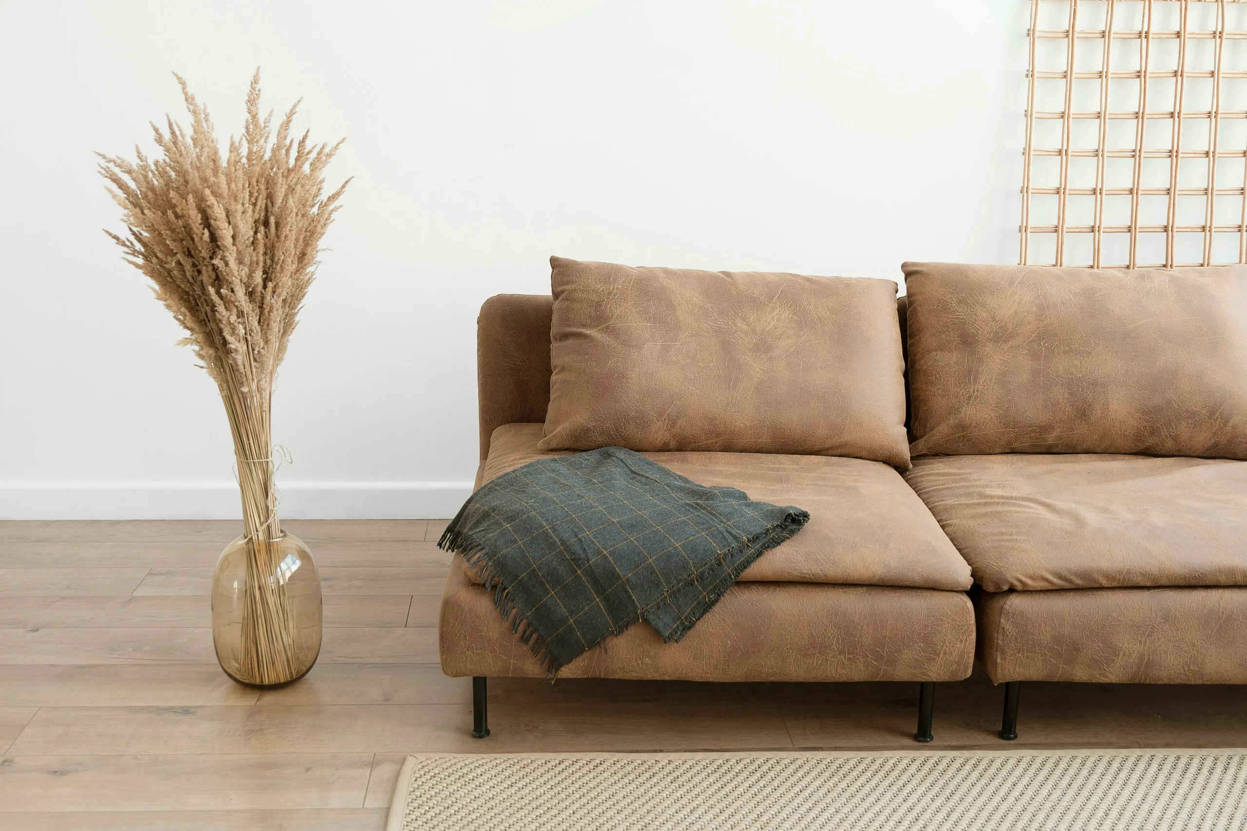 Benefits of Choosing a Washable Sofa for Families with Handicapped Members