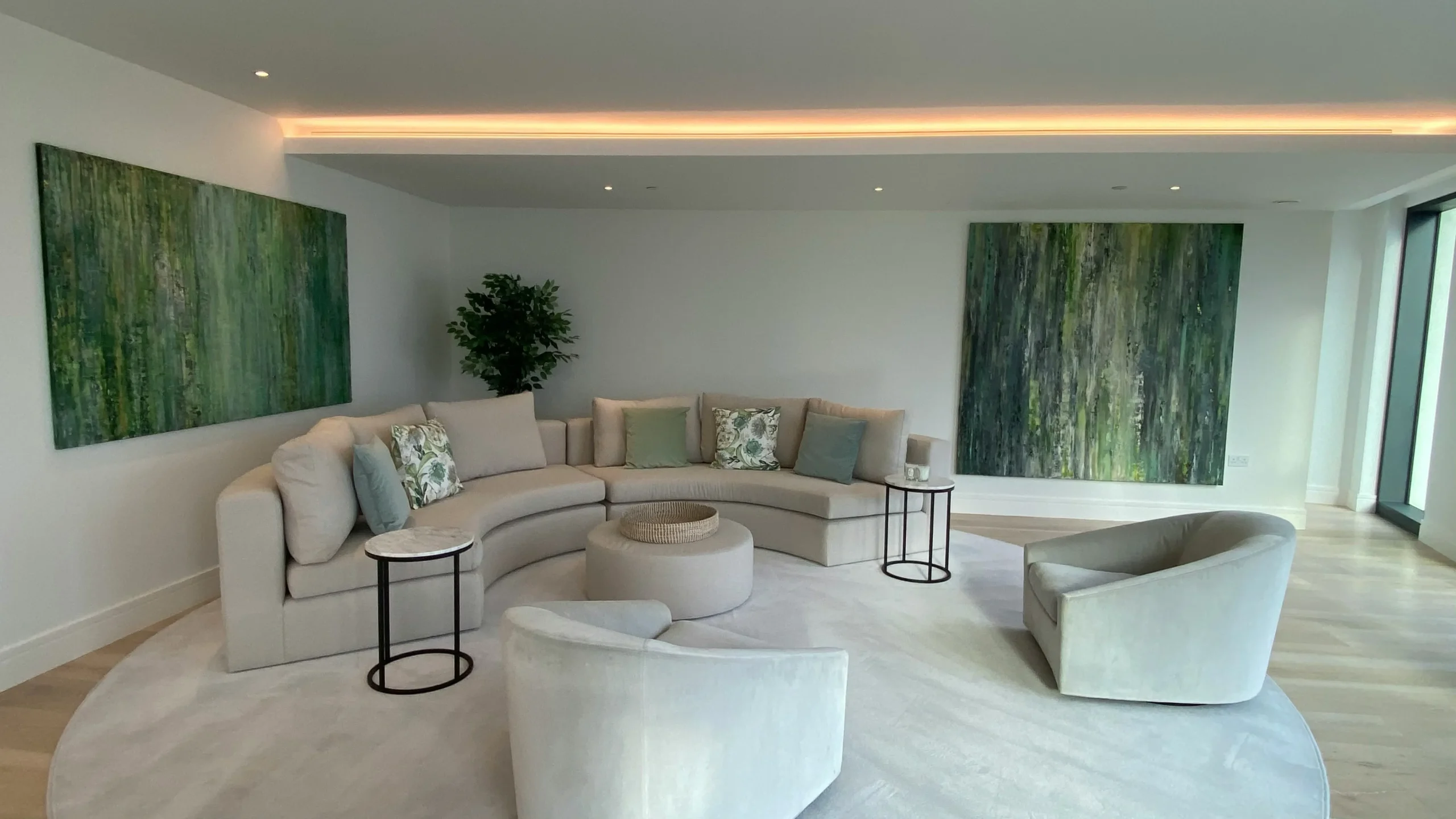Lighting Tips to Complement Your Modular Sofa Arrangement